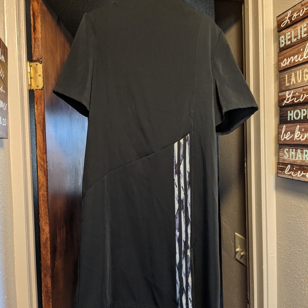 Adidas dress XL